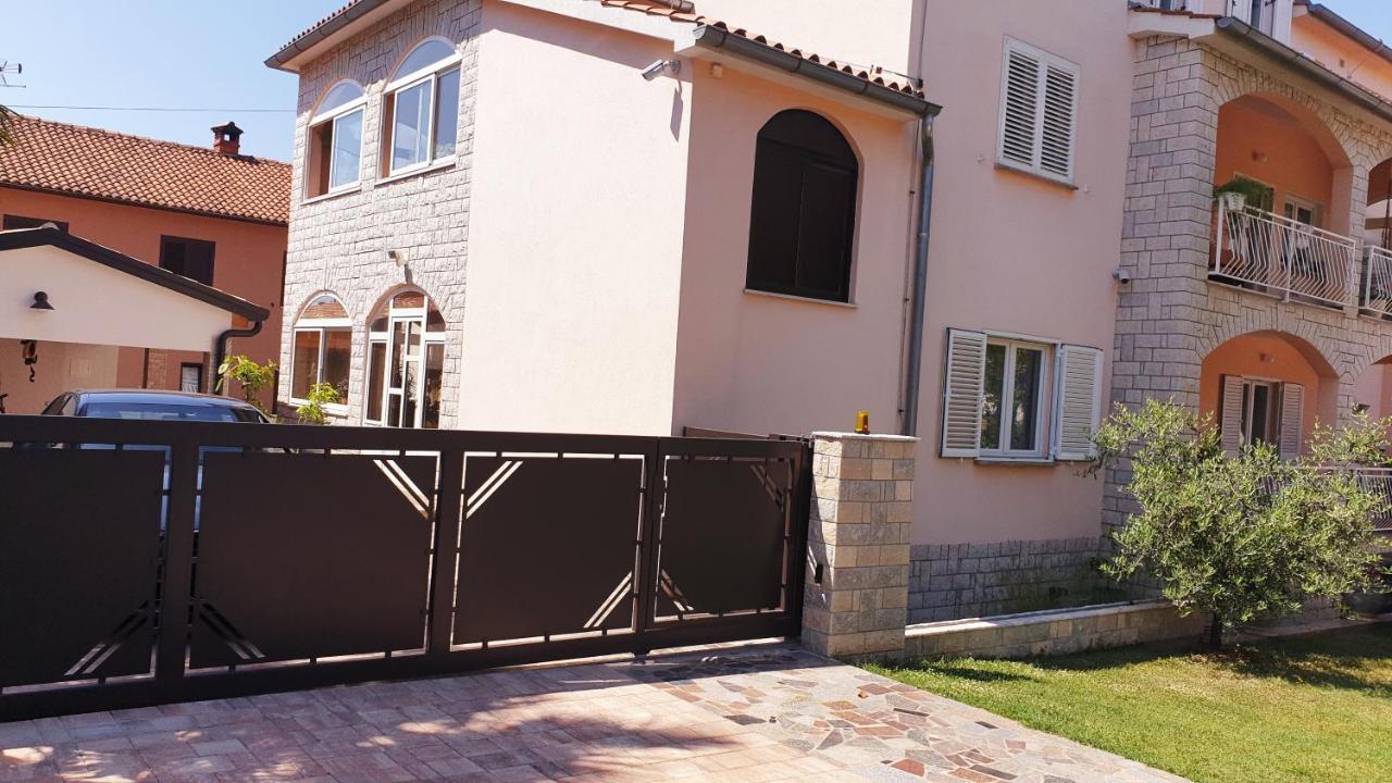 House Maric Apartment Porec Luaran gambar